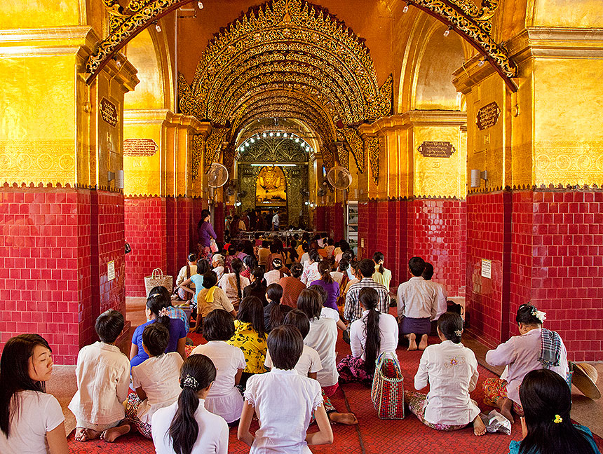 Buddha worshipers