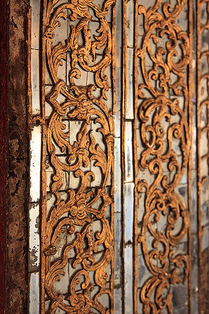 gilded wood carvings