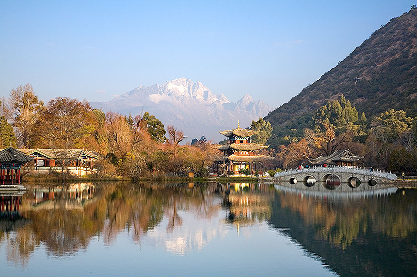 Black Dragon Park, Pagoda, Jade Dragon Snow Mountain