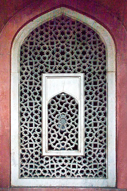 Detail of marble screens